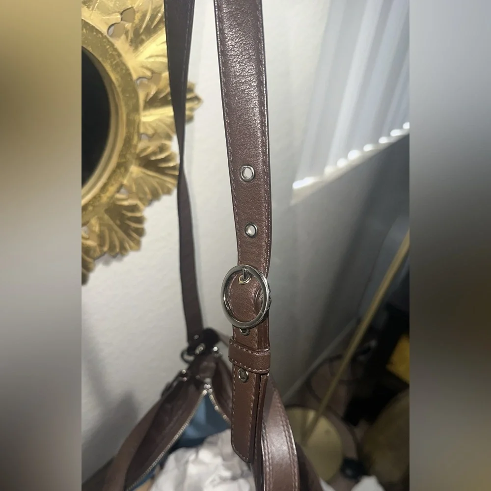 Coach Zoe Hobo Brown Shoulder Handbag - Picture 6 of 8